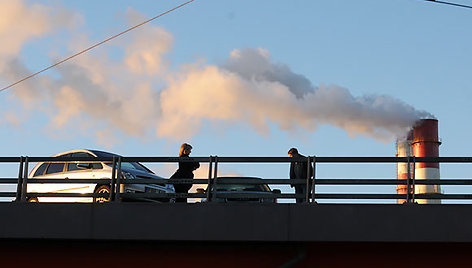 Vilnius, Tūkstantmečio g., ant viaduko Lazdynų link