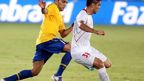 Brazilijos rinktinė kontrolinėse rungtynėse sutriu&scaron;kino Irano futbolininkus.