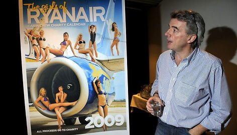 Bendrovė &bdquo;Ryanair&ldquo; nusprendė savo metinį kalendorių papuo&scaron;ti ne kuo kitu, o savo stiuardesėmis.