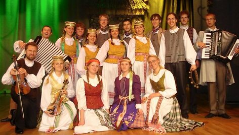 VU liaudi&scaron;kos muzikos kapela &bdquo;Jaunimėlis&ldquo;