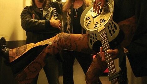 &bdquo;Bliuzo naktyse 2011&ldquo; sproginės bliuzroko genijaus Eric Sardinas gitara.