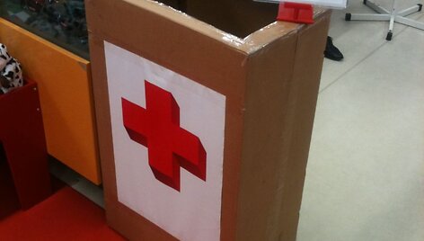Vaikų prekių parduotuvės susivienijo Raudonojo Kryžiaus akcijai.