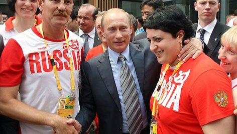 Iš Olimpiados V.Putinas išvyko į karo sūkurį.