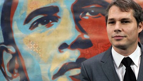 Shepardas Fairey prie Baracko Obamos portreto