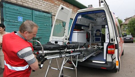Specialistai pataria gyventojams kviesti greitąją pagalbą, o ne vykti į ligoninę savo transportu.