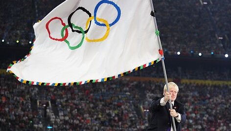Londono meras su olimpine vėliava