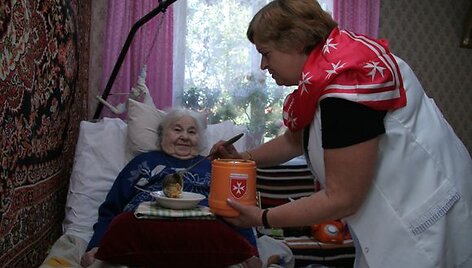 &bdquo;Maltos ordino pagalbos tarnybai&ldquo; trūksta savanorių, kurie galėtų padėti slaugyti senelius, su jais pabendrauti ir pabūti &scaron;alia.