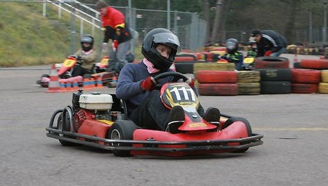 Vyriausybė ėmėsi gelbėti kartingų sportą Lietuvoje.