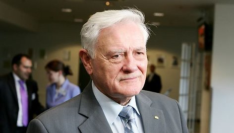 Valdas Adamkus