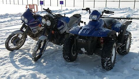 Motociklai &bdquo;Yamaha&ldquo; ir keturratis motociklas