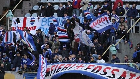 Italų sirgaliai kar&scaron;tai palaiko savo komandą
