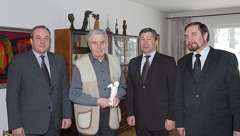Justinas Marcinkevičius gavo baltą angelą.