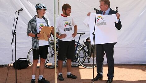 Marius Puluikis, Remigijus Balandis ir Užsienio reikalų ministras