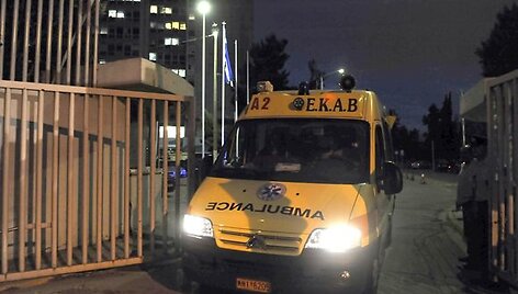 Po nelaimės &ndash; sujudimas prie ministerijos pastato.