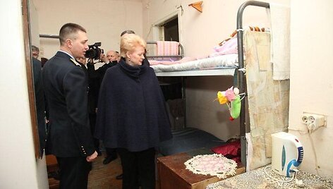 Dalia Grybauskaitė aplankė Panevėžio pataisos namuose