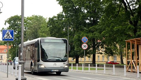 11 maršruto autobusas.