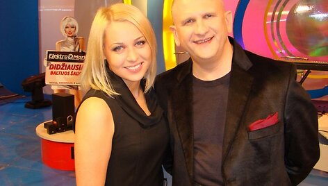 Padainuoti kvies Viktorija Perminaitė ir Edmundas Kučinskas.