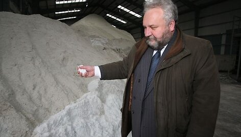 &Scaron;iame &bdquo;Grindos&ldquo; sandėlyje pripilta apie 12 tūkst. t druskos.
