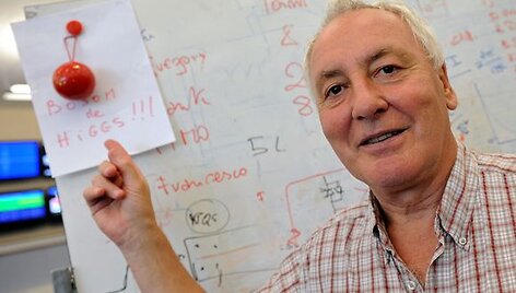 LHC (Large Hadron Collider) projekto lyderis  Lynas Evansas 