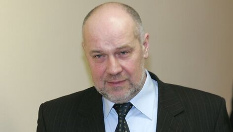 Pasak R. Lazutkos, yra daugybė veiksnių, gimdančių skurdą. Dalis jų priklauso nuo žmogaus, dalis &ndash; nuo visuomenės.