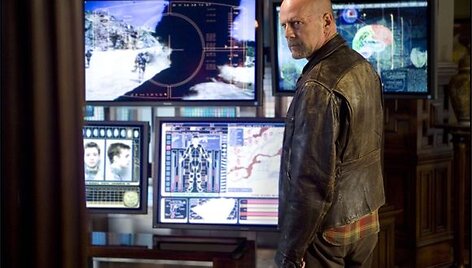 Bruce'as Willisas filme &bdquo;Svetimas kūnas&ldquo;