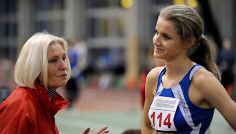 Airinė Pal&scaron;ytė su trenere Tatjana Krasauskiene