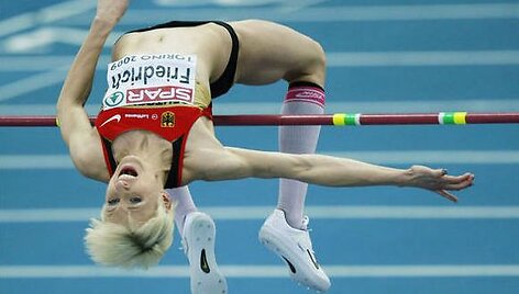 &Scaron;uolį į auk&scaron;tį laimėjo vokietė Ariane Friedrich