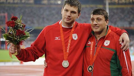 Vadimas Deviatovskis (kairėje) ir  Ivan Tichonas