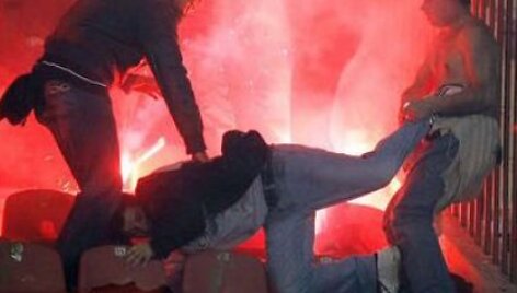 Futbolo chuliganų veiksmai ne&scaron;a nuostolius federacija