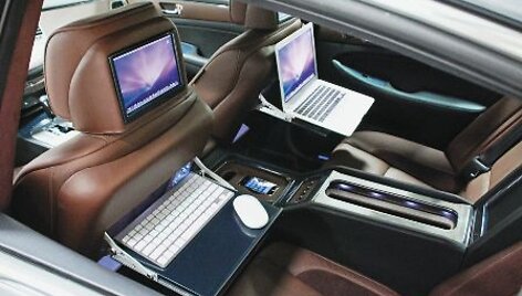 Mobilusis &bdquo;Hyundai Rides Genesis&ldquo; biuras