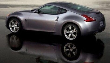 Nissan 370Z 
