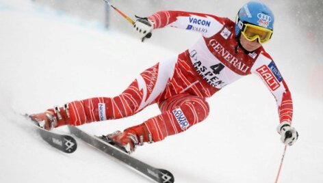 Lydere bendrojoje įskaitoje tapo Tanja Poutiainen (Suomija)