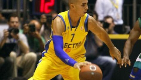 Carlosas Arroyo veikiausiai gri&scaron; į NBA