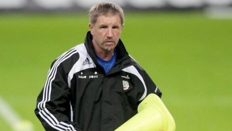 Suomijos nacionalinės futbolo rinktinės treneris Stuartas Baxteris.