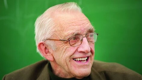 Profesorius Alfredas Erichas Sennas