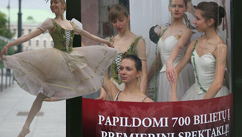 Maskvos Didžiojo teatro baletą &bdquo;Korsaras&ldquo; reklamavo gyvos balerinos