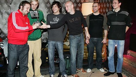 MTV EMA &bdquo;Best Baltic Act&ldquo; statulėlės įteikimo grupei &bdquo;Happyendless&ldquo; ceremonija
