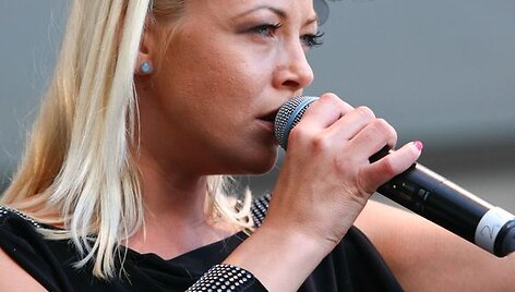 Dainininkė Mia