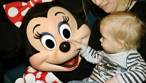 Walto Disney'aus kompanija remia vaikų ligonines