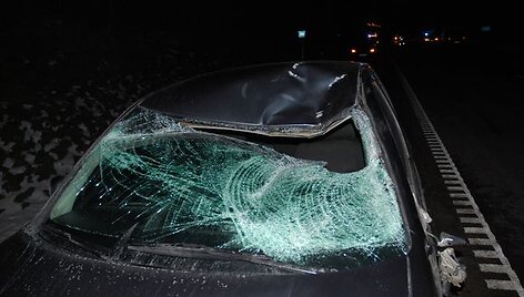 I&scaron; automobilio nieko neliko.