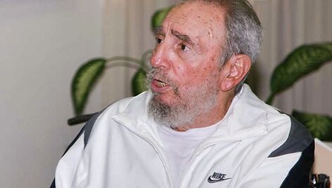 Buvęs Kubos lyderis Fidelis Castro vėl pasirodė vie&scaron;umoje.