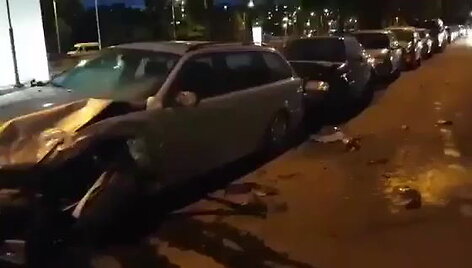 5ce06f3b71eadvideo_5ce06f3964f80