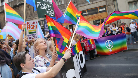 LGBT parado akimirka
