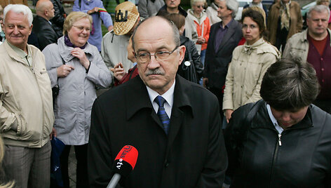 Romualdas Ozolas mitinge. 