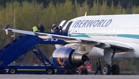 Kanarų salose avariniu būdu leidosi keleivinis lėktuvas &bdquo;Airbus A320&ldquo;.