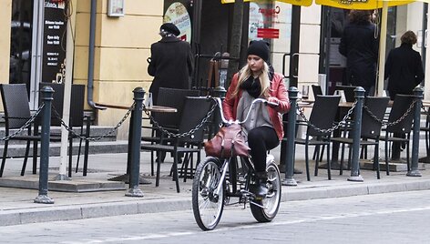 &Scaron;e&scaron;tadienio popietė Vilniaus gatvėse.