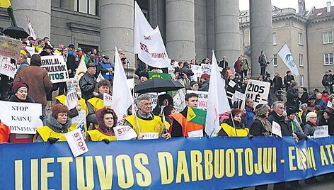 Bręsta visuotinio streiko idėja.