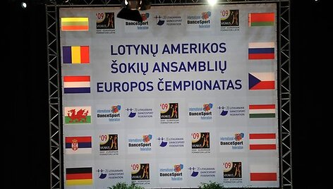 Lietuvai čempionate atstovauja dvi komandos &ndash; Lietuvos nusipelniusių trenerių Skaistutės ir Romaldo Idzelevičių treniruojami Klaipėdos universiteto sportinių &scaron;okių ansambliai &bdquo;Žuvėdra 1&ldquo; ir &bdquo;Žuvėdra 2&ldquo;.
