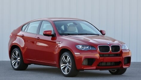 Jau lapkričio mėn. pasaulyje debiutuoja galingas BMW X6 M modelis.