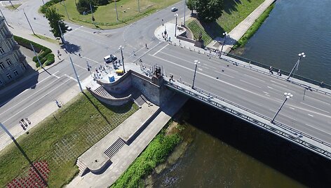 Žaliojo tilto skulptūrų nukėlimo darbai